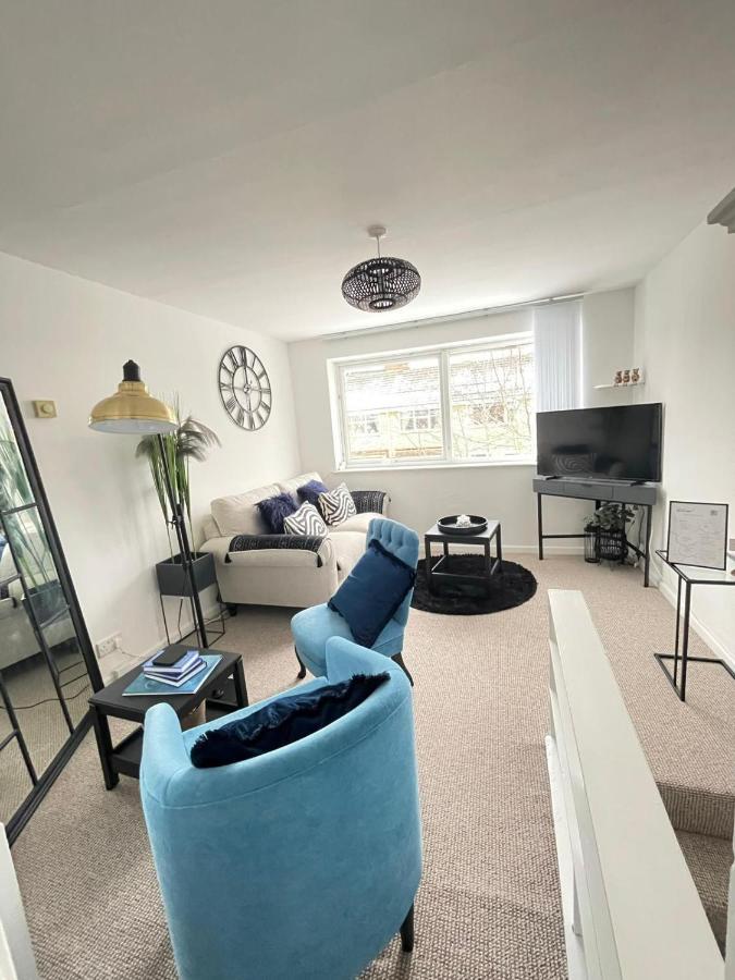 Lovely 1 Bed Home Near Hospital, With Parking & Garden Work Contractor Leisure, Sapphire Кембридж Екстер'єр фото